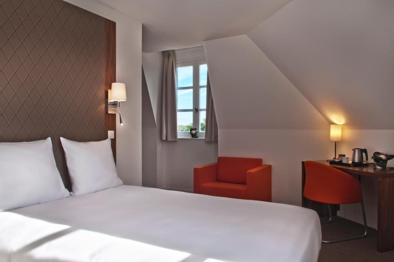Domaine De Fremigny Hotell Bouray-sur-Juine Eksteriør bilde